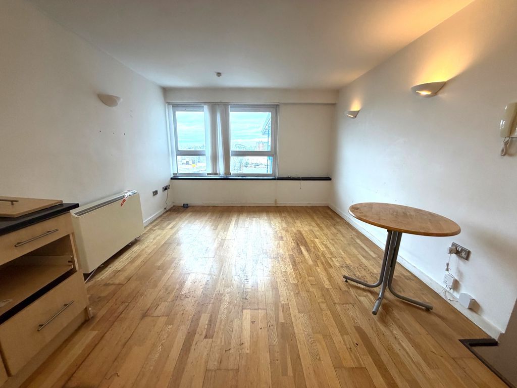 Property photo 3 of 14 Photo 2