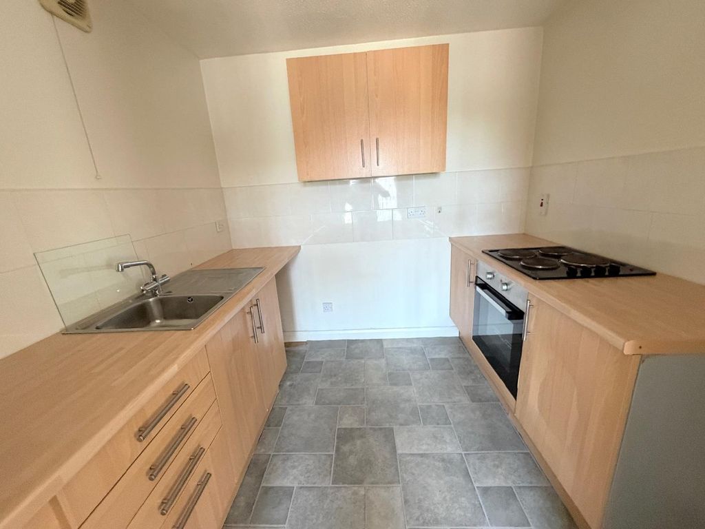 Additional image 5 of 2 bed flat for saleStonethwaite Close, Bakers Mead, Hartlepool TS24
