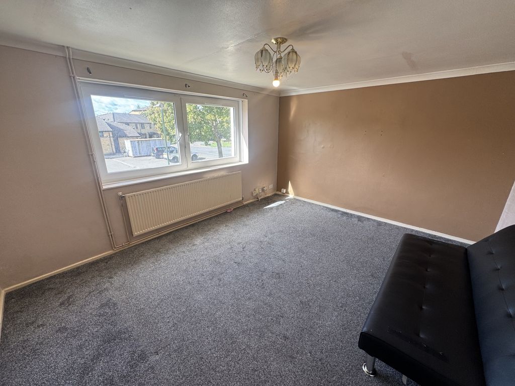 Property photo 3 of 5 Gallery