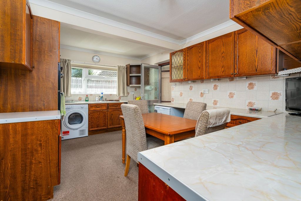 Property photo 3 of 13 Kitchen