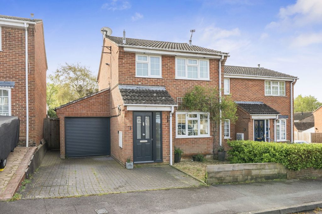 Property photo 1 of 18