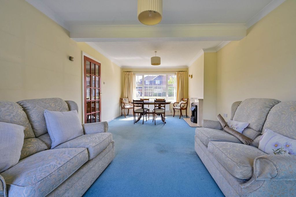 Property photo 3 of 17