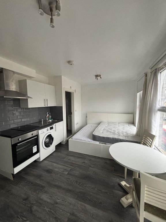 Property photo 2 of 4 Gallery