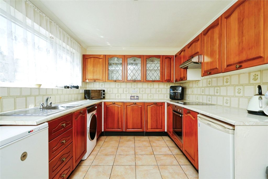 Property photo 3 of 12 Picture No. 12
