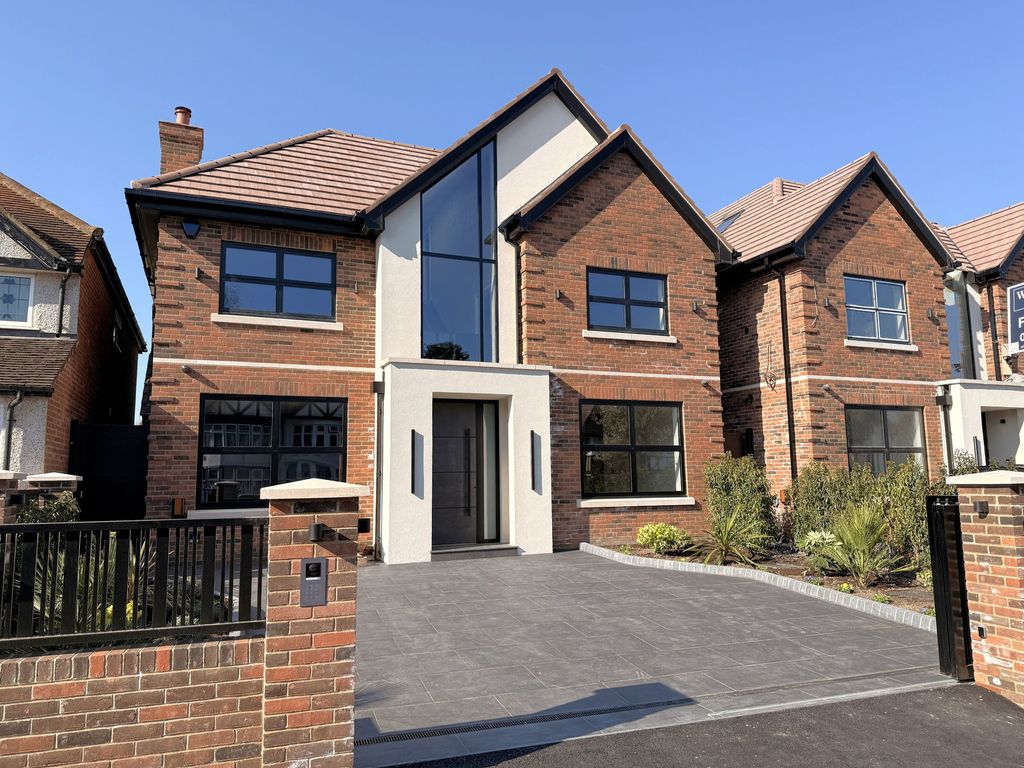 Property photo 1 of 25