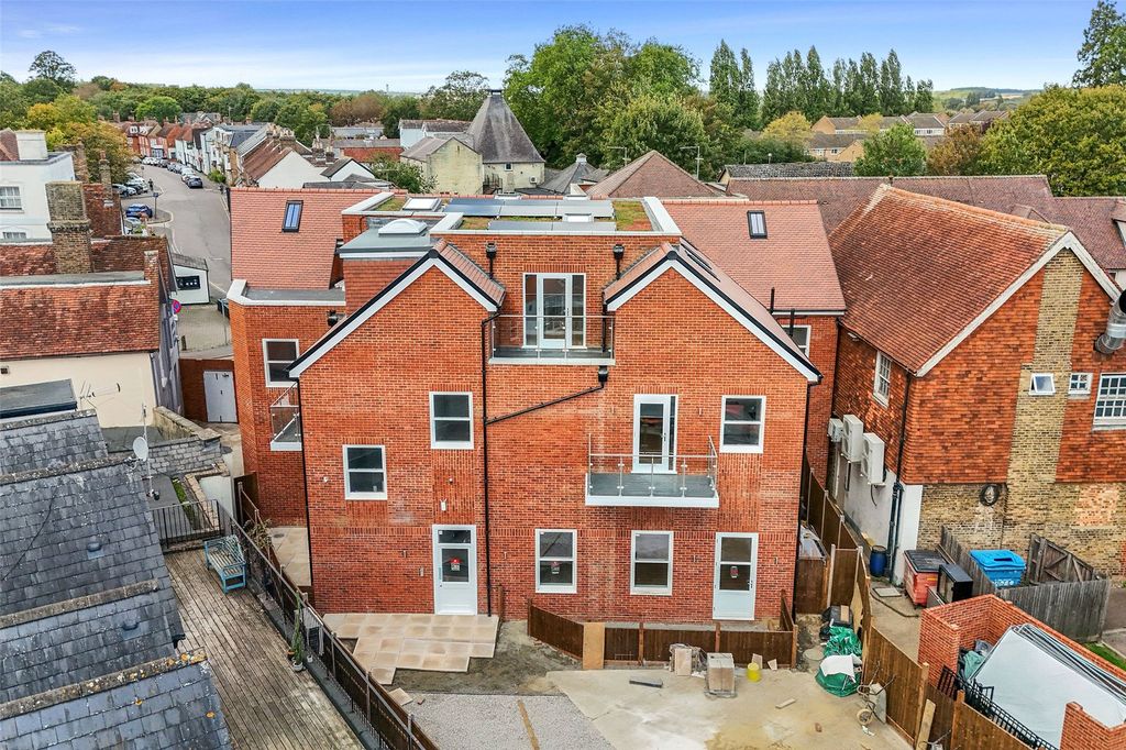 Property photo 3 of 15 Picture No. 16