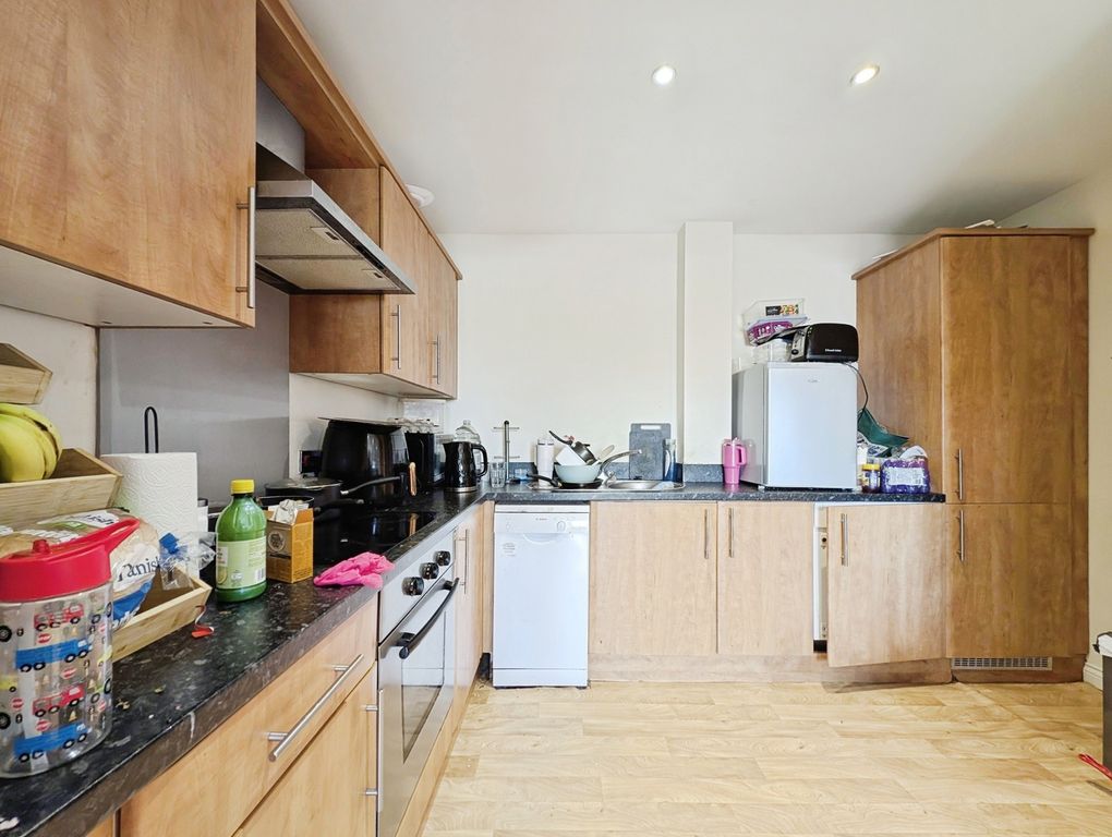 Property photo 3 of 11 Pbox-Img.Jpg