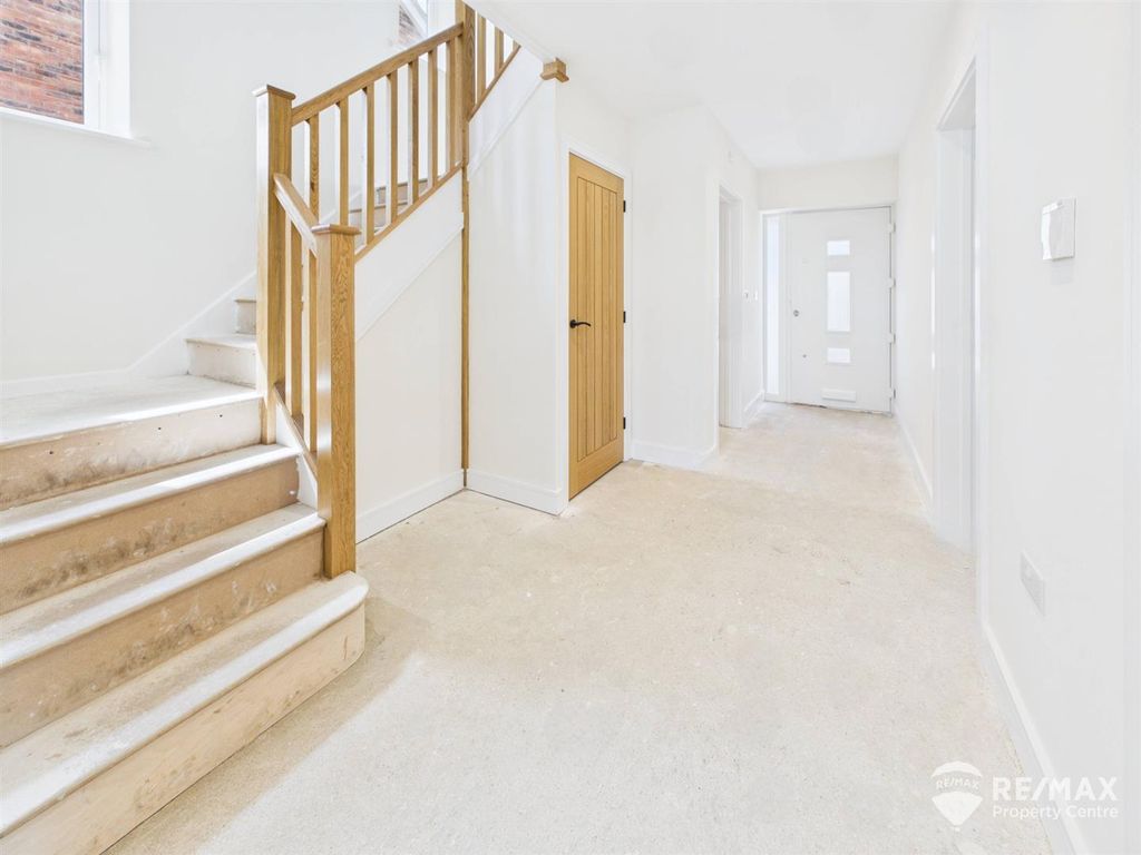 Additional image 4 of 5 bed detached house for saleOakley Gardens, Little Oakley, Harwich CO12