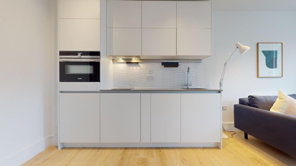 Property photo 2 of 18 Kitchen