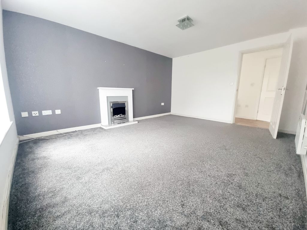 Property photo 3 of 15 Photo 5