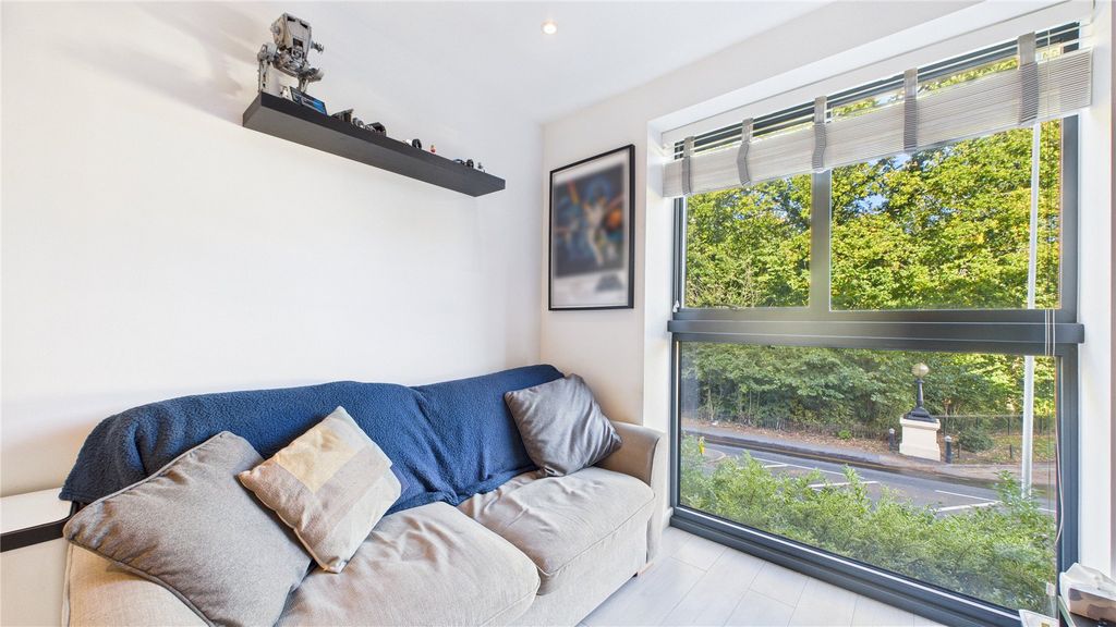 Property photo 3 of 14 Picture 3