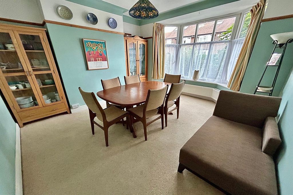 Property photo 3 of 24 Dining Room