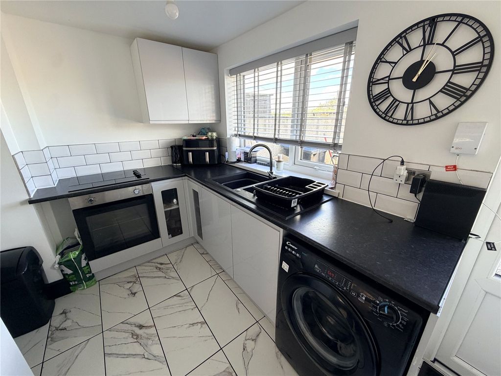 Property photo 2 of 10 Picture No. 01