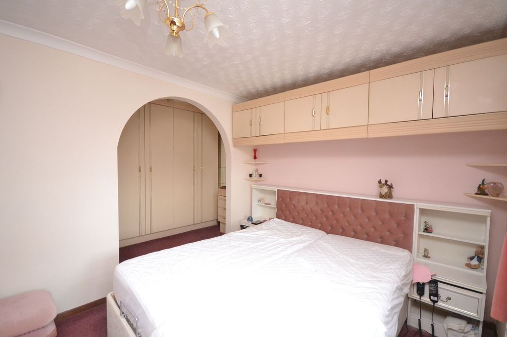 Property photo 3 of 23 Ground Floor Bedroom