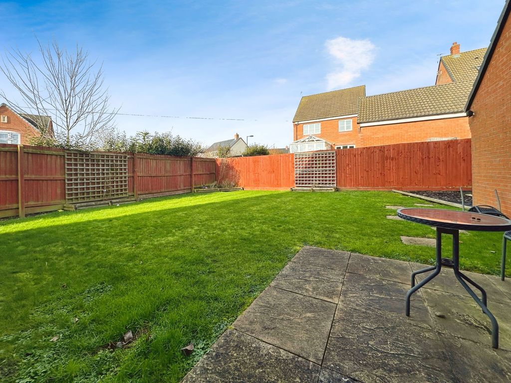Property photo 2 of 23
