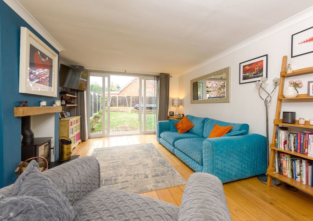 Property photo 2 of 24