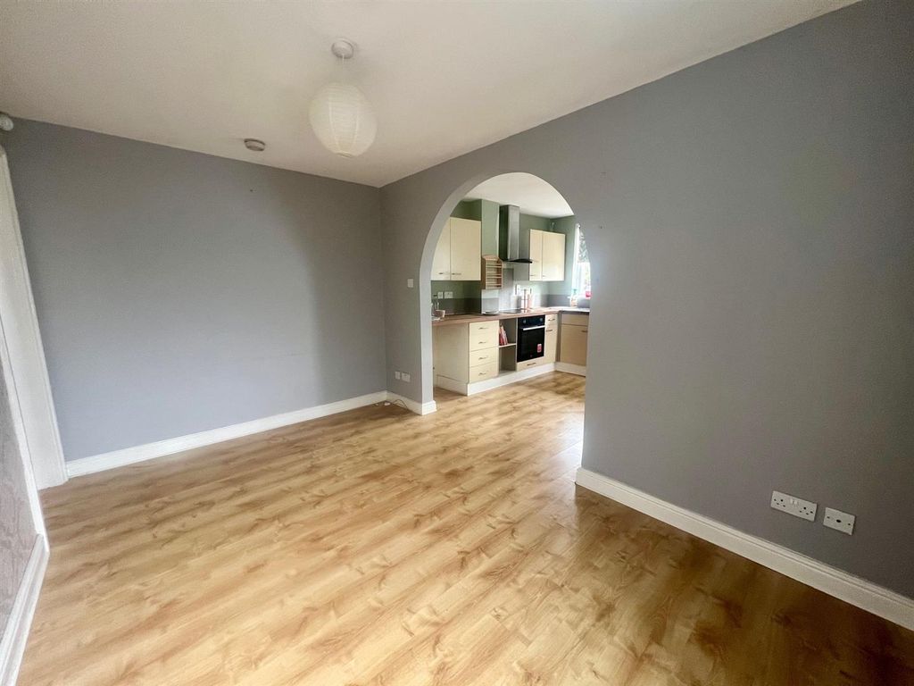 Property photo 3 of 13 Living Room.Jpg