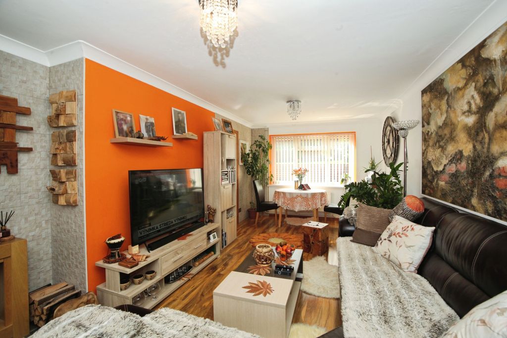 Property photo 2 of 20 Img_8804