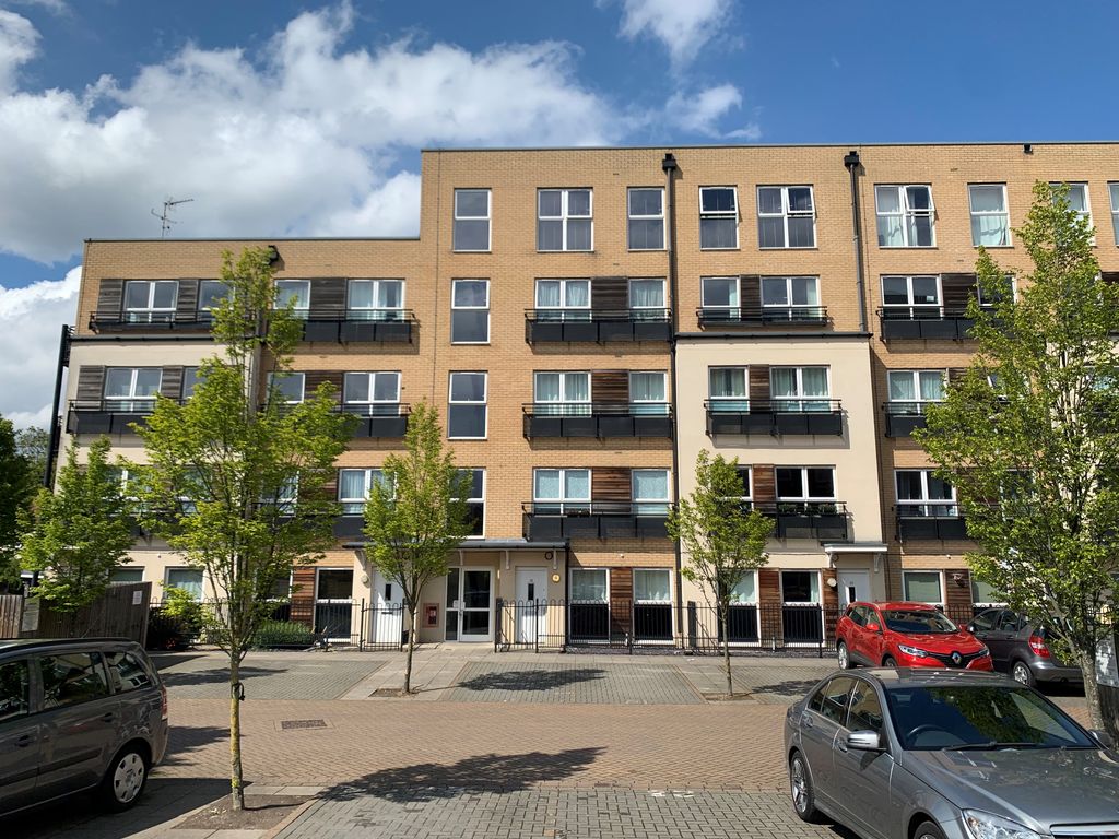 Property photo 1 of 8