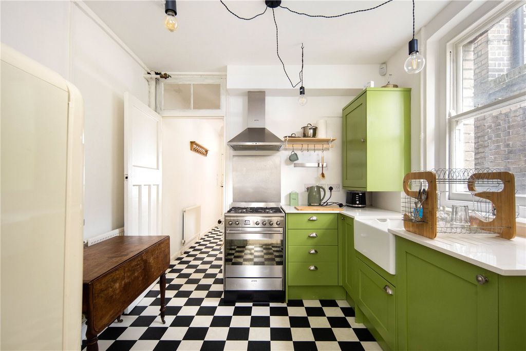 Property photo 2 of 8 Picture No. 06