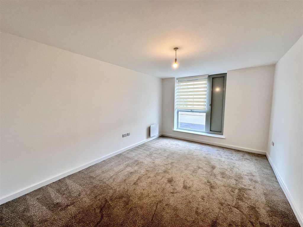 2 bed flat to rentStoneworks Place, Matlock Spa, Matlock DE4 photo 5