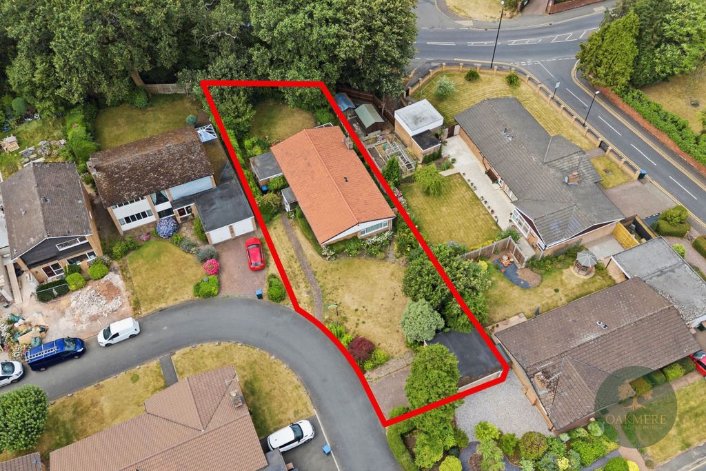 Property photo 2 of 33
