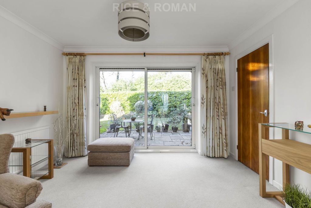 Property photo 3 of 21