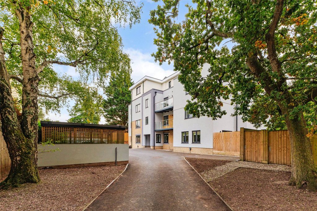 Property photo 1 of 10 Picture No. 13