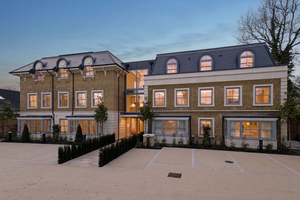 Property photo 1 of 10