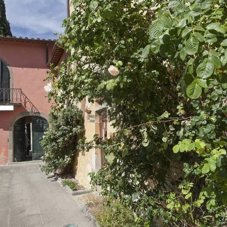 Property photo 1 of 13 Rustic Country House In Montalbino, Tuscany