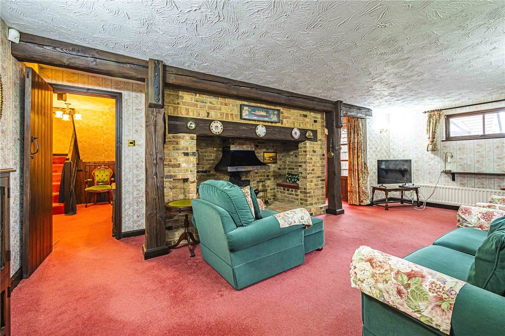 Property photo 3 of 25 Picture No. 39