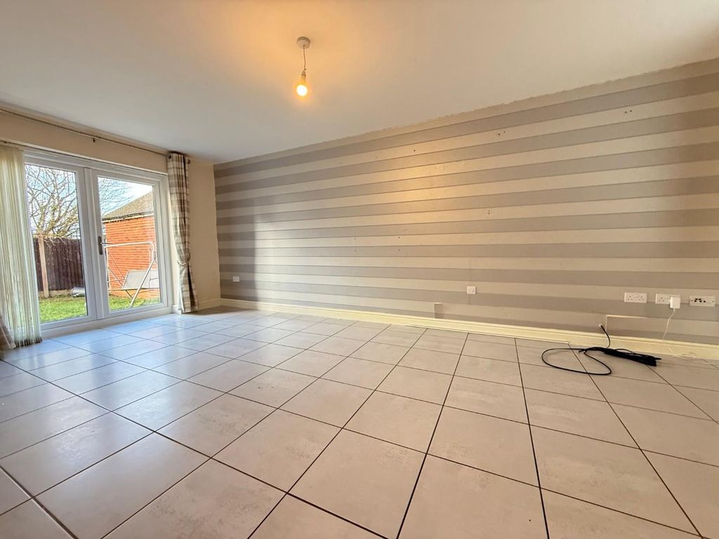 Property photo 2 of 9 4.Jpg