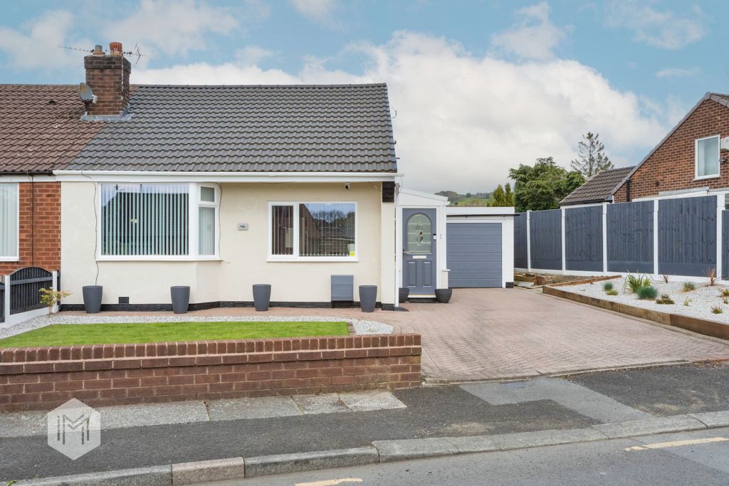 Property photo 1 of 16 Picture No. 12