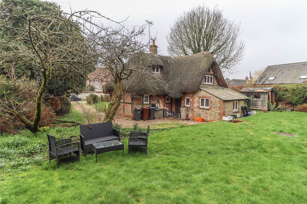 Property photo 2 of 14 Picture No. 11