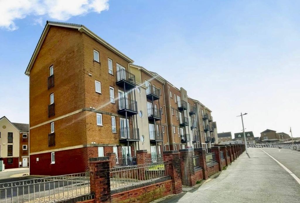 2 bed flat to rentJersey Quay, Port Talbot SA12