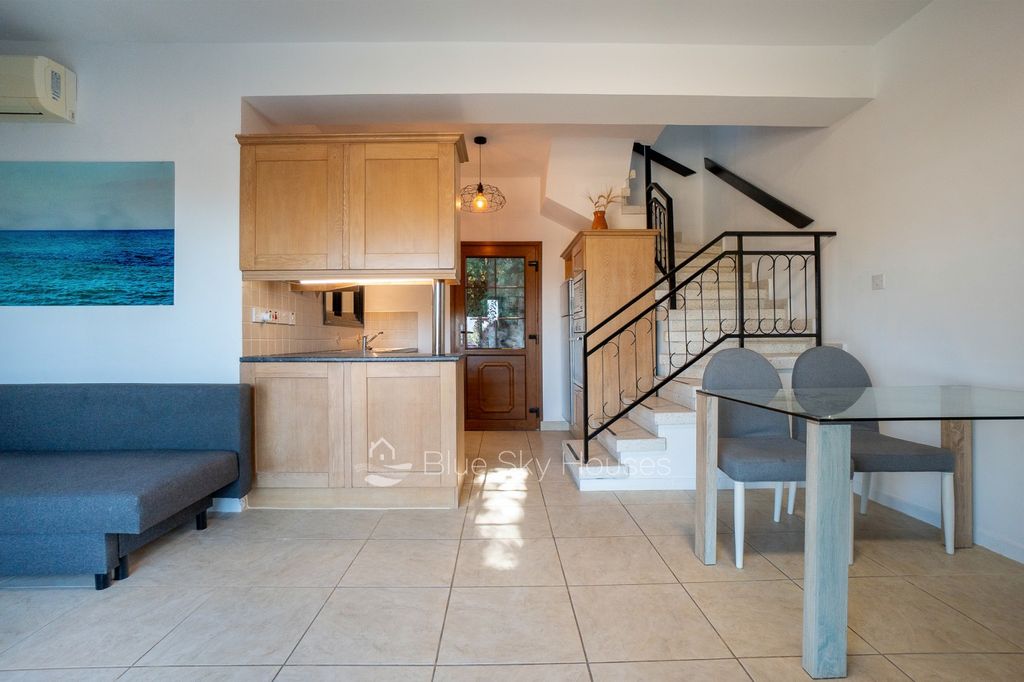 Property photo 3 of 28