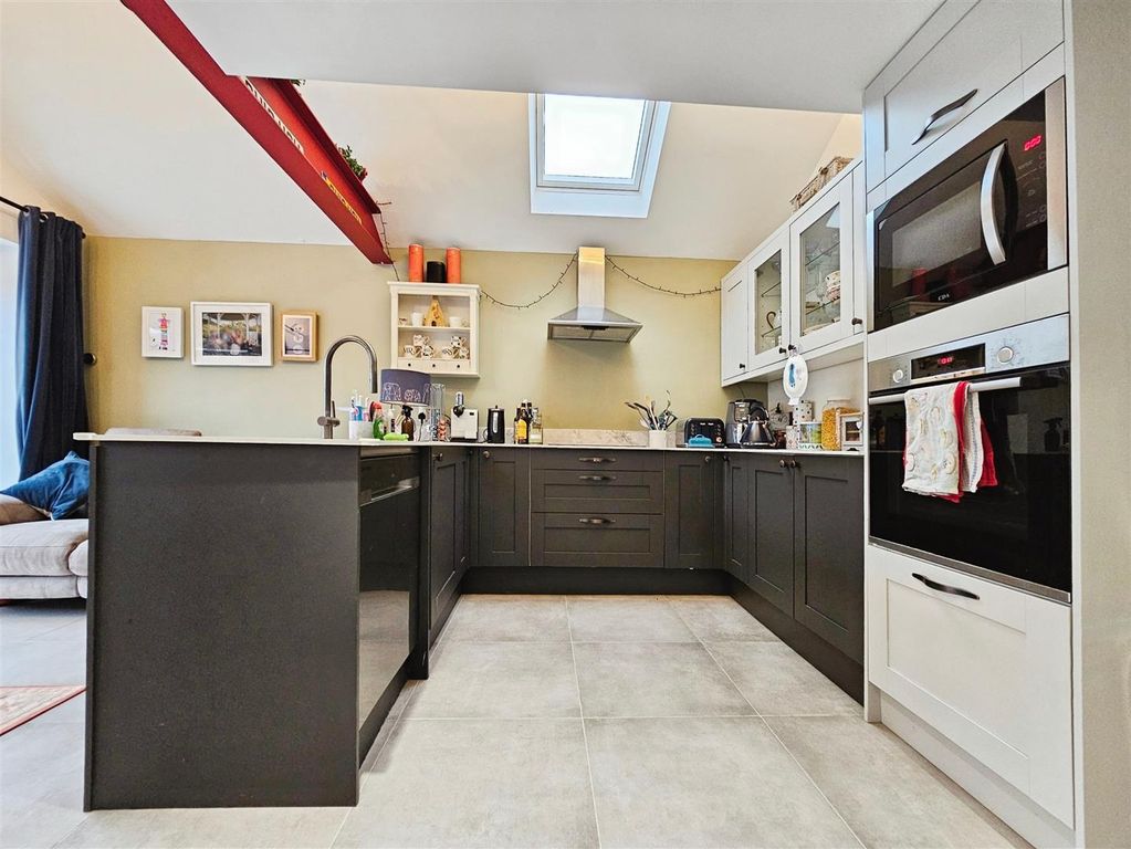 Property photo 3 of 51 31E44B67-20260204_144616.Jpg