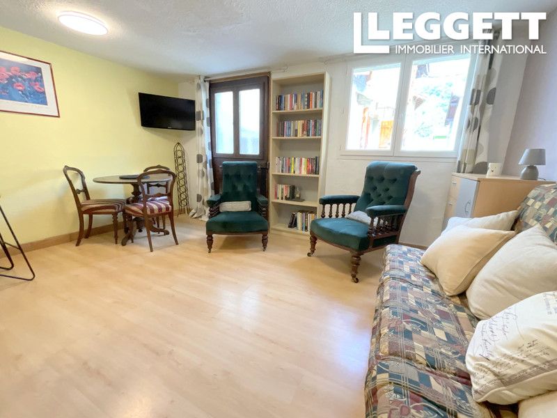 Property photo 2 of 10