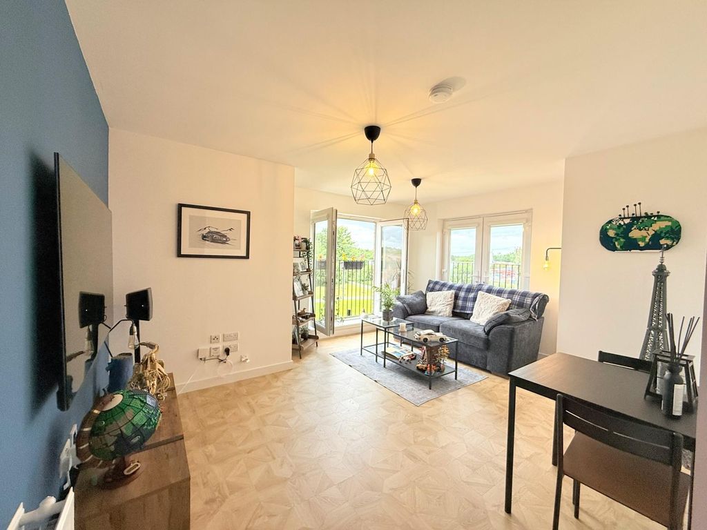 Property photo 3 of 23