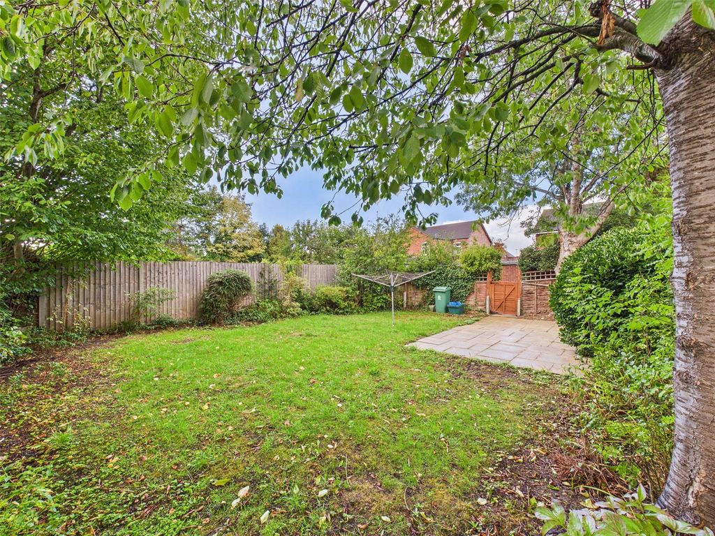 Property photo 3 of 16 Picture No. 14
