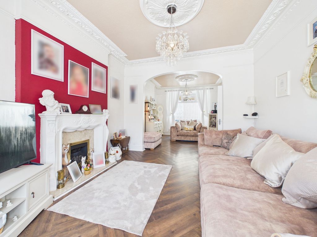 Property photo 1 of 30