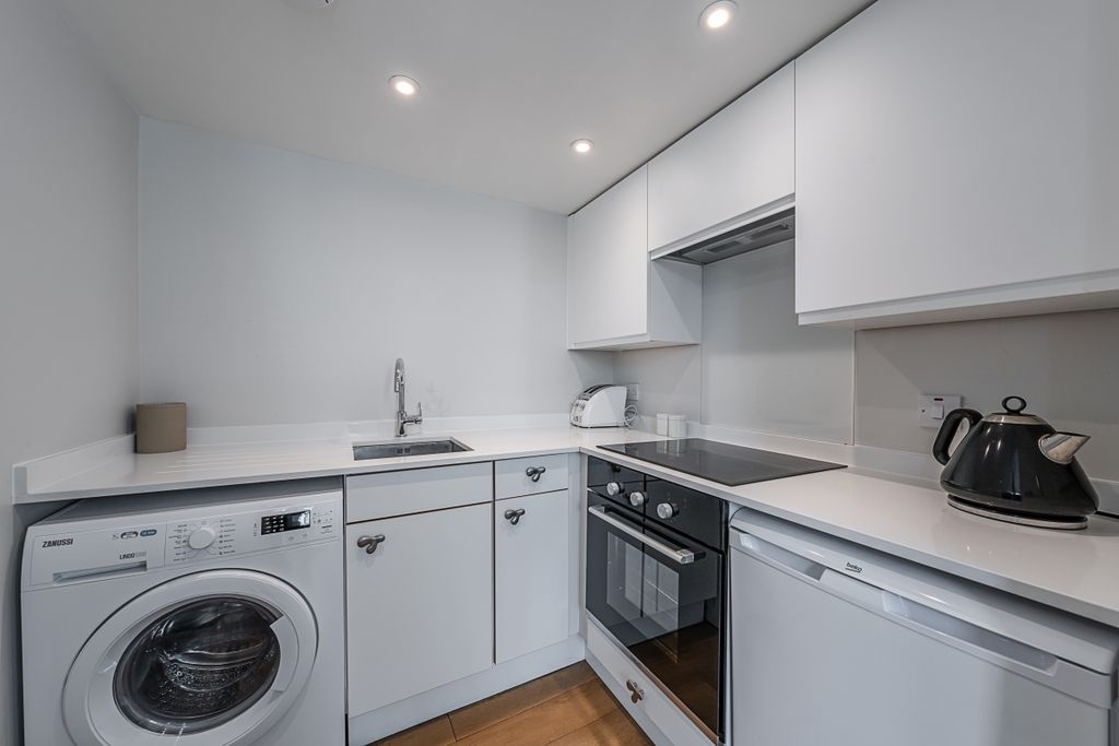 Property photo 3 of 13 Kitchen