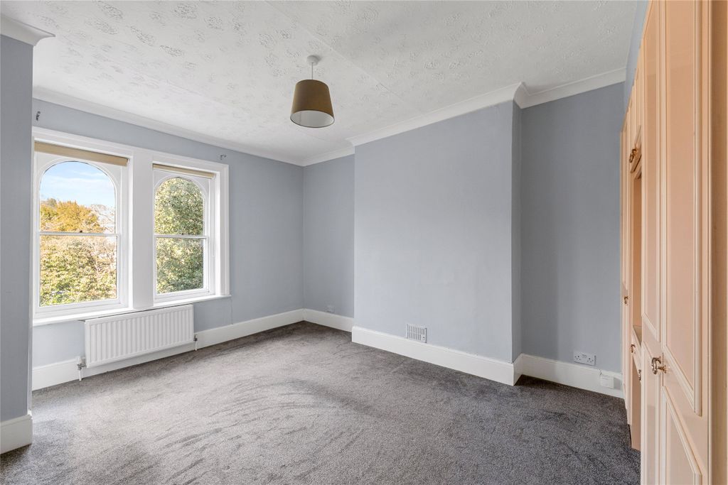 Property photo 1 of 18 Picture No. 11