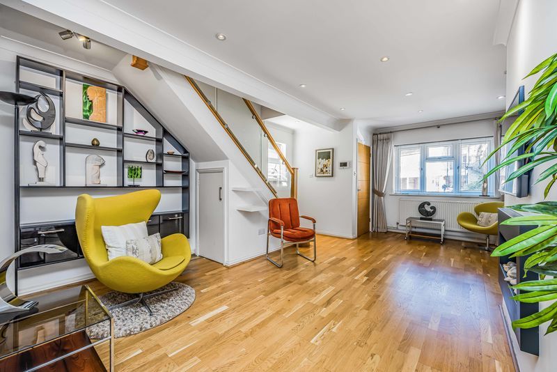 Property photo 3 of 12 Photo 23