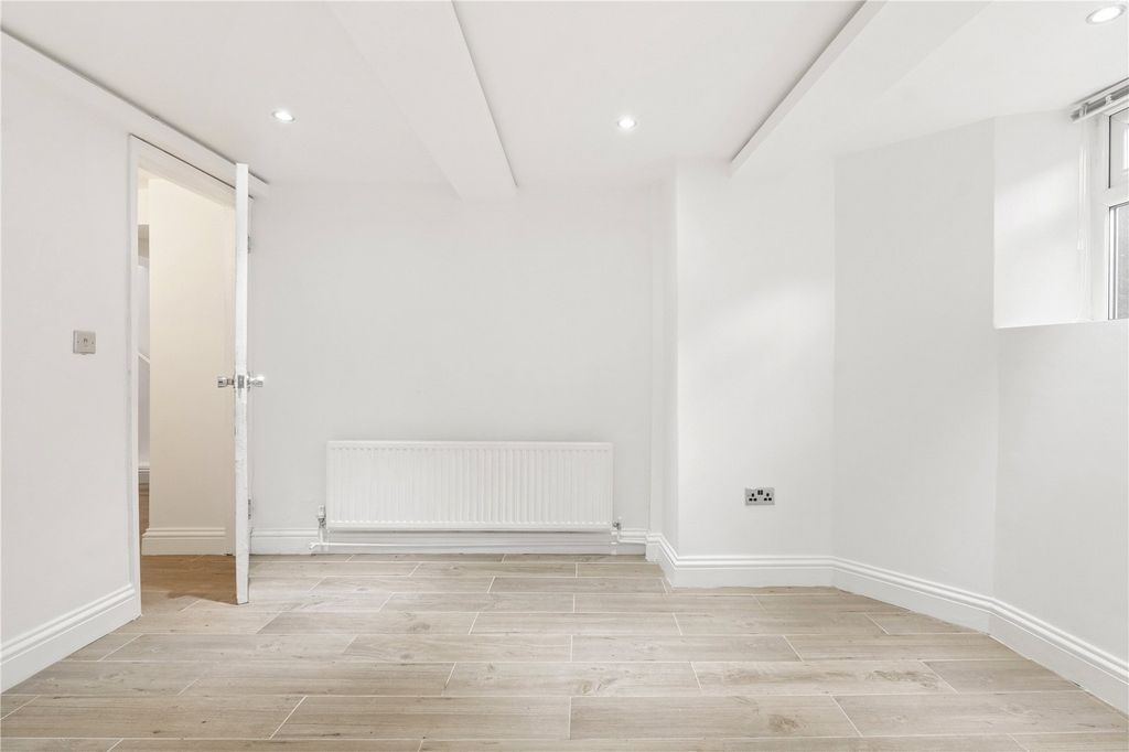 Property photo 3 of 9 Reception Room