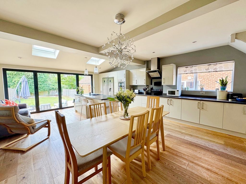 Property photo 2 of 23 Open Plan Kitchen