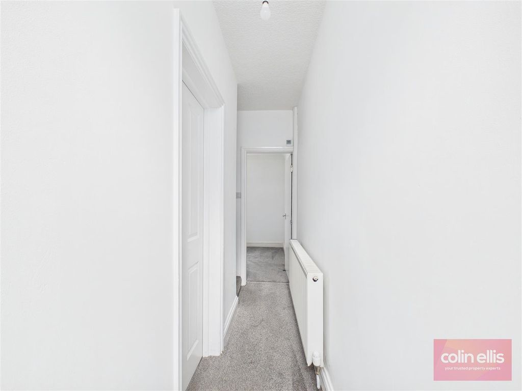 Property photo 2 of 20 Cam05075G0-Pr0318-Still017.Jpg