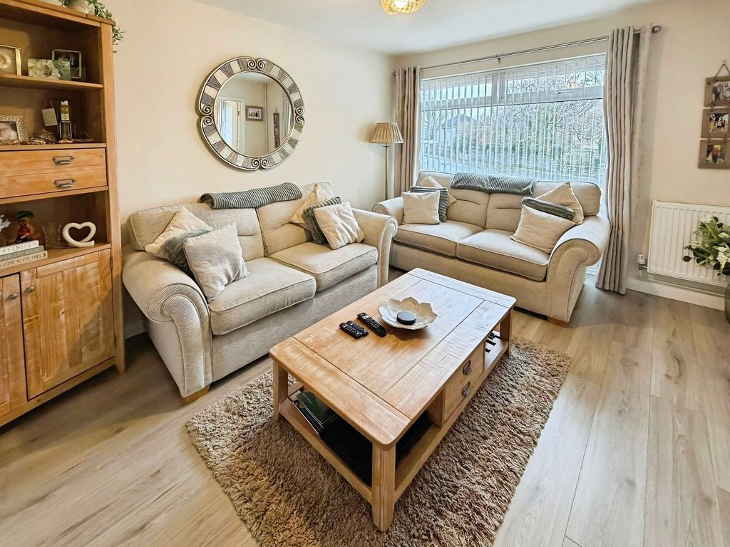Property photo 3 of 25