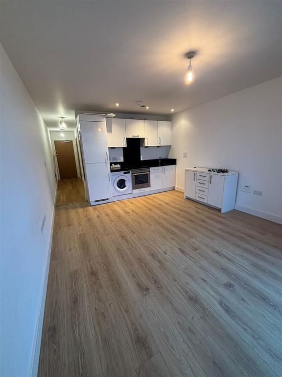 Property photo 3 of 9