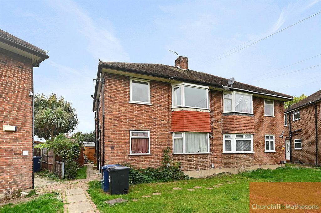 Property photo 1 of 11